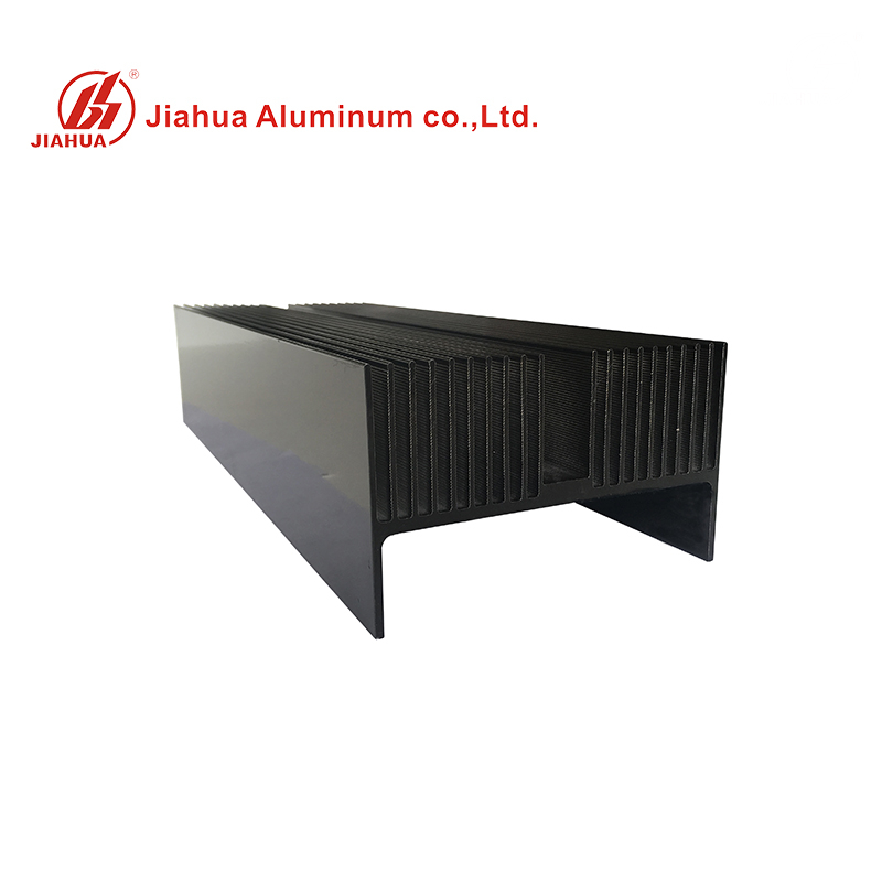 Barra de disipador de calor de aluminio extruido negro anodizado Tubo de aluminio Perfiles de radiador para uso industrial